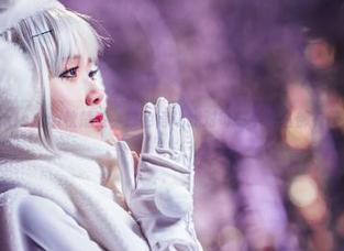 图册里的Akisoso秋楚楚，绿色得让我对每一个草丛都有新的好奇心！