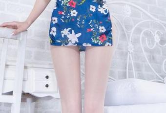 Beautyleg – “秘书”写真，Liz就像是无意间掉下来的笔记，图片满满的潮流气息。
