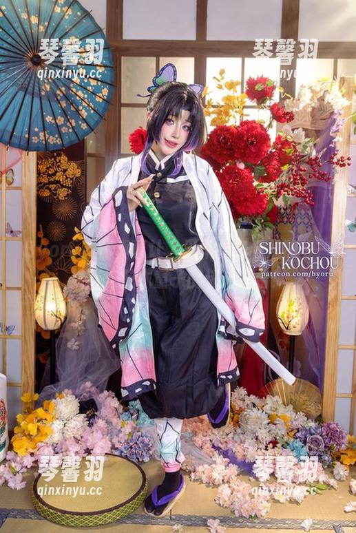 Byoru Byoru的写真真让人忍不住多看几眼——伊吹与茨木童子的迷人组合!