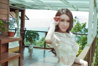 GIRLT果团网 – 短裤福利图集？周妍希用这份清新点亮了我的视线
