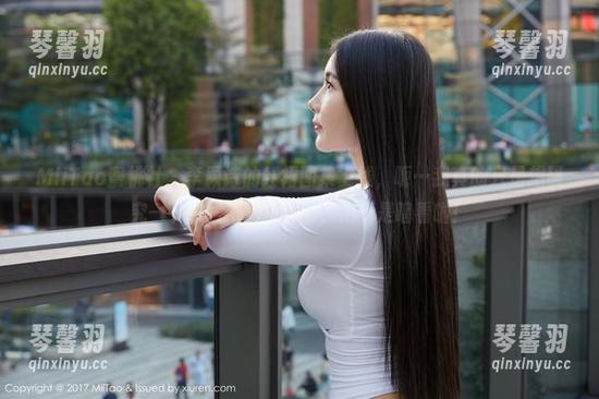 MiiTao蜜桃社 - 李颖诗的红裙图集上线，呃…我真的只是想研究一下这裙子好不好看，绝不是瞎看啦！