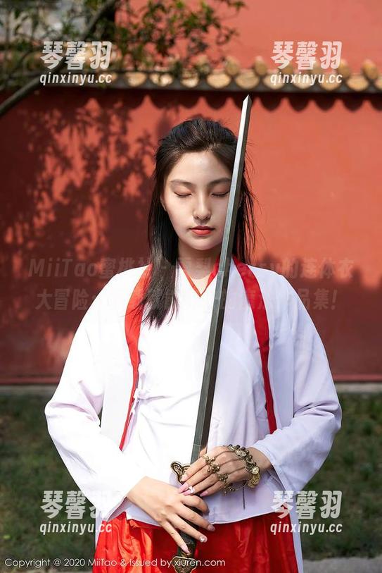 MiiTao蜜桃社 - 雪梨sherry的连体衣大冒险：下载就能变身的魔法作品集！