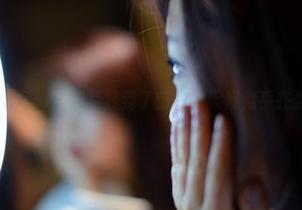 PANS写真 – 照片找到了新模，妮妮似乎在发光？