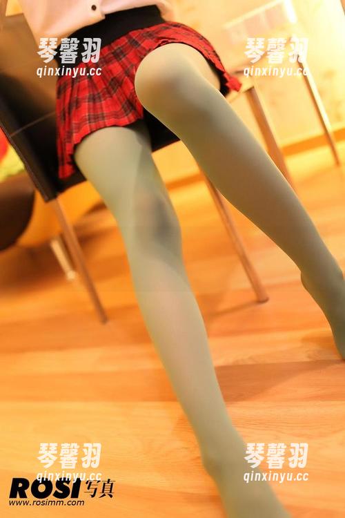 ROSI写真 在ROSI的图库里,睡衣不止是睡觉的那件