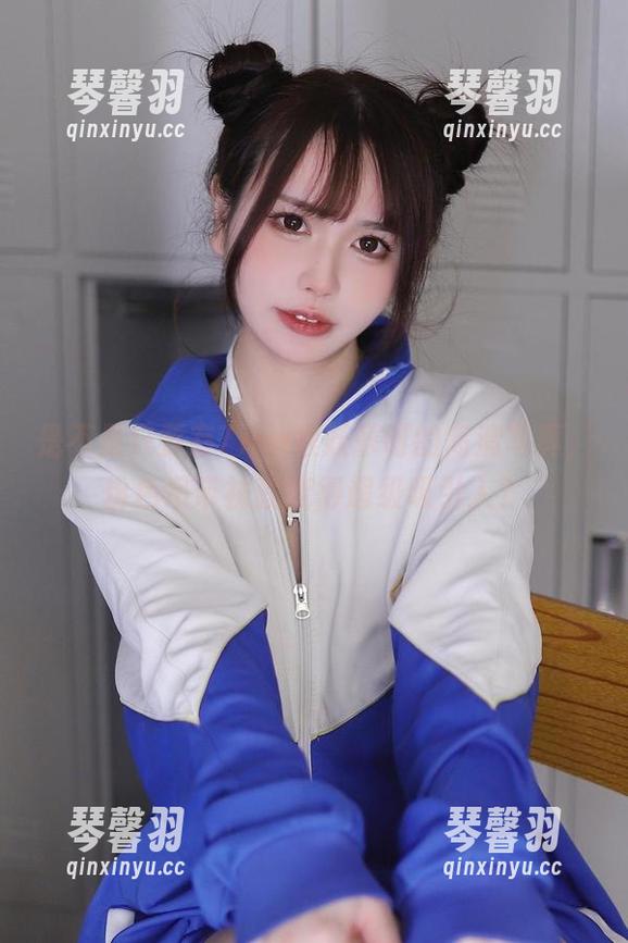 Tina很妖孽呀 是不是只要有Tina很妖孽呀的高清写真,粉色吊带袜就变得超级吸引人?