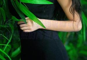 TuiGirl推女郎 – 妈妈说的乖乖妹妹竟是王根星熙的高清反差写真集