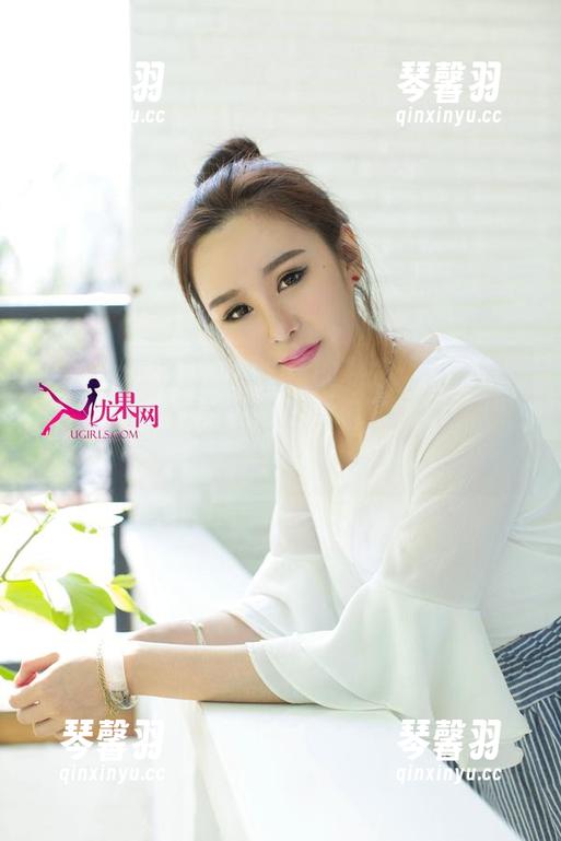 UGirls尤果网-温鈊怡 UGirls尤果网 - 温鈊怡的私拍:看完这组裸足图片,我的脚也想亮相了,但现实很骨感。