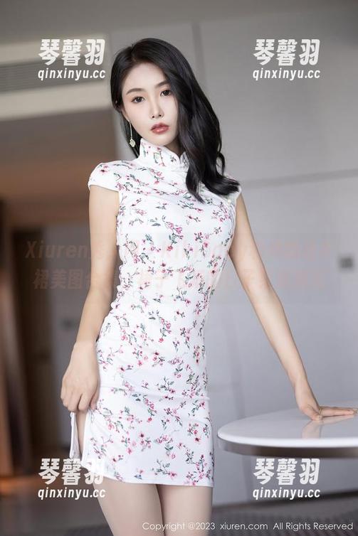 Xiuren秀人网-Kikibaby Xiuren秀人网 - Kikibaby和她的连衣裙美图合集,裙子飞扬的日子果然难忘