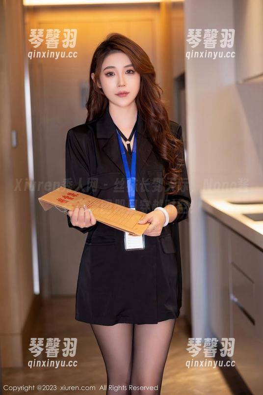 Xiuren秀人网-Nono酱 Xiuren秀人网 - 丝袜长到天际,Nono酱在高清图册里穿越时空!