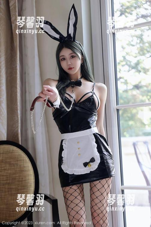Xiuren秀人网-喵喵JOJO Xiuren秀人网 - 喵喵JOJO的在线图集:那个裸足就像是出自画卷。