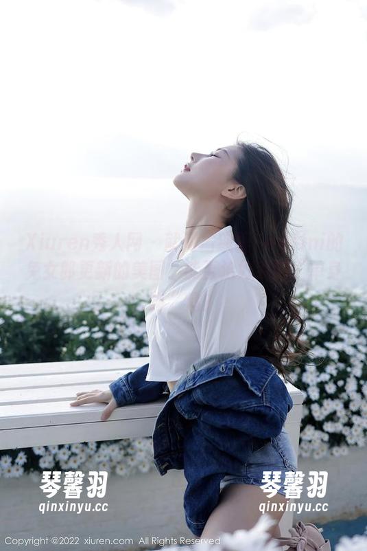 Xiuren秀人网 - 就问孟狐狸FoxYini的兔女郎更新的美图，能否治好我的“单身狗”病？
