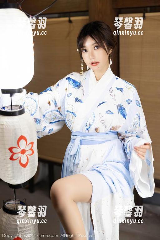 Xiuren秀人网-抖娘利世 Xiuren秀人网 - 抖娘利世用美图打破了我的审美界限,图包里的这套装真的是...我泪目了!