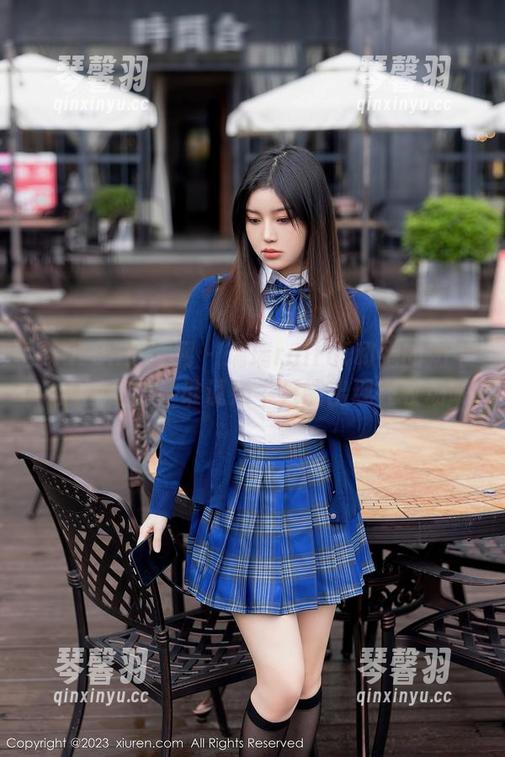 Xiuren秀人网-瑞瑞ruirui Xiuren秀人网 - 瑞瑞ruirui和她的奶牛,原图直击!谁说奶牛只能出现在牧场呢
