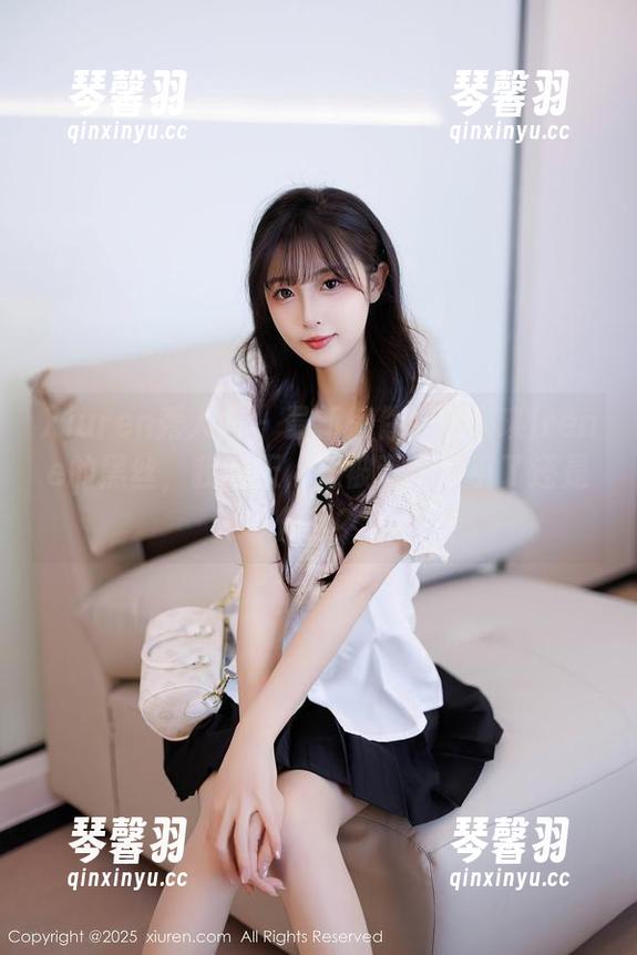 Xiuren秀人网-萌琪琪Irene Xiuren秀人网 - 最新稿件!萌琪琪Irene的黑丝,我的天,是被这个吸引了还是什么?