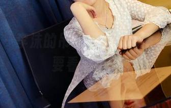 pans – 李沫的吊带写真，高清得让人想要看个不停