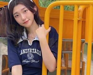 roroki骷髅姬的旅拍：图片中，她没有在卖萌，而是在走心