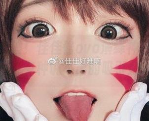 免费来一波！佳佳酱ovo演绎神社巫女原图，有种说不出的吸引力。