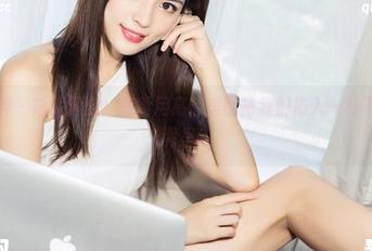 克拉女神 – 短裙风波！凌雪用高清美图把我们推入一种不安的色调里。