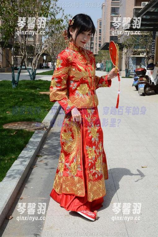 初夏女神 - 双双全集展现：穿越百年的身姿，谁说科幻只在电影里？