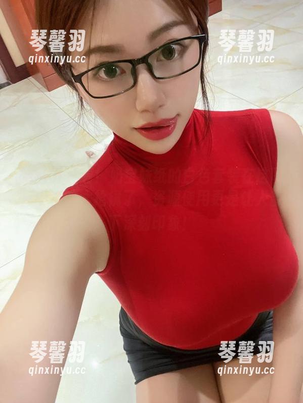 奶宝妹纸 微密圈 - 看!奶宝妹纸的白色套装在这图库中真的太抢镜了,资源使用更是让人留下深刻印象!