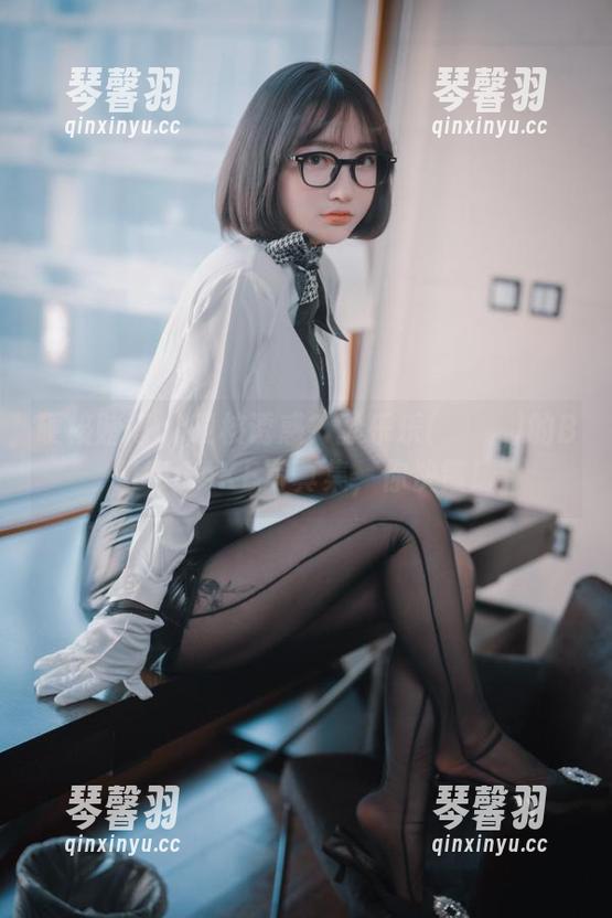 硬核赌博or硬核诱惑？孙乐乐(손예은)的BLUECAKE写真集，你决策！