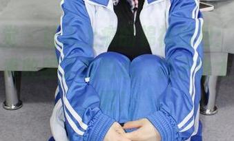 小众视觉 – 让人上瘾的棉袜图包：惠子，这组写真收服了我的心，袜子也太加分了吧！
