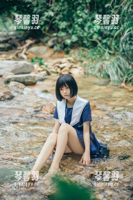 小野妹子w 老实说,小野妹子w的最新作品集,制服穿得还真有点意思。