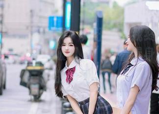 尤蜜荟 – 制服写真：刘钰儿让我终于理解了什么叫“职场吸引力”，看置身办公室的画面。