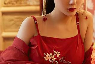 尤蜜荟 – 作品里的云端女神，戴渃欣空姐，你的行李都打包好了吗？