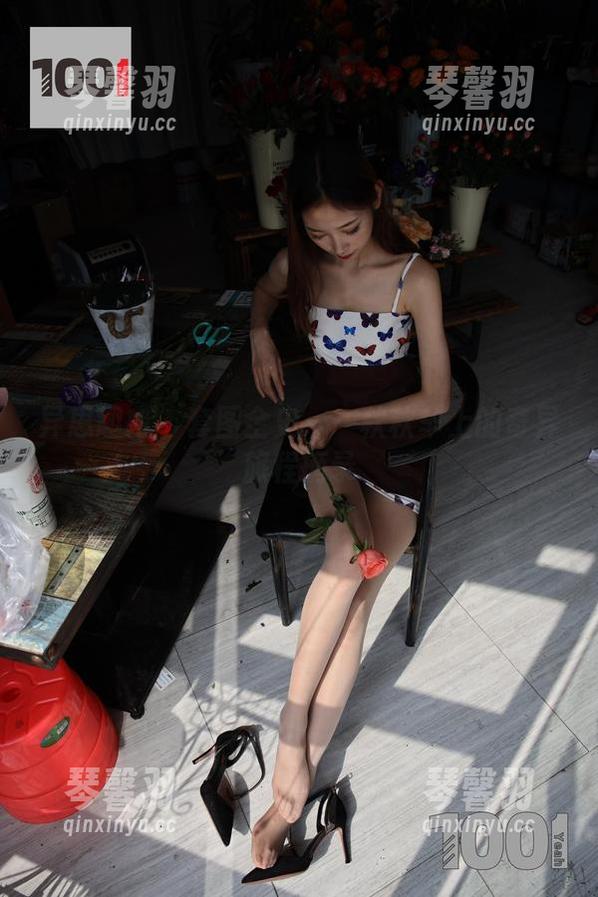异思趣向-秋秋 异思趣向 - 套图全史——秋秋车上的奇异旅程摘录
