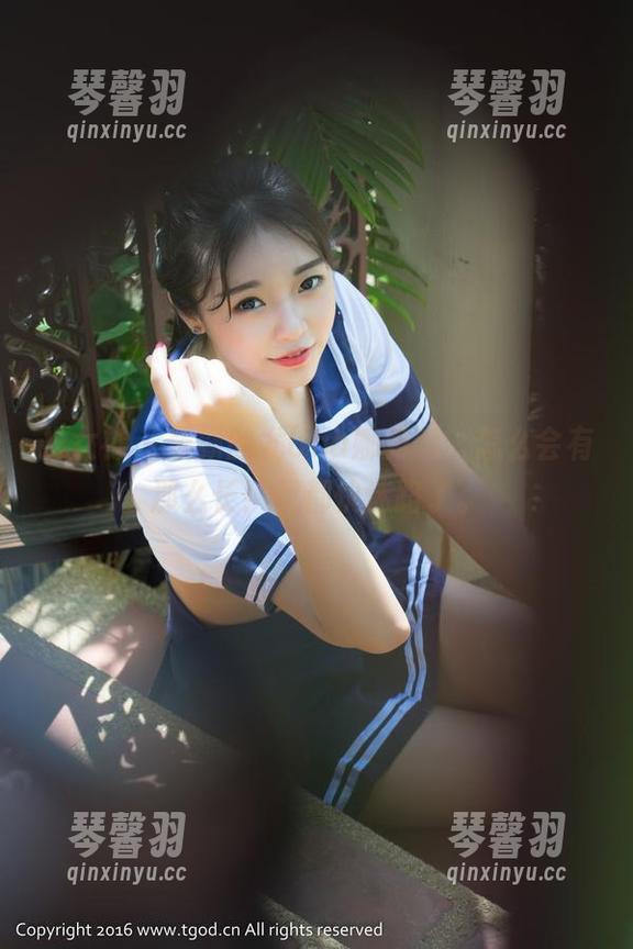 推女神 - 最新的尤Una娜美腿，怎么会有那么长！我都快迷路了。