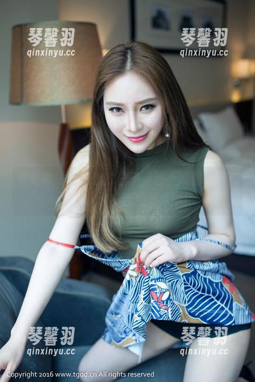 推女神-程小烦 推女神 - 这海边的日子,程小烦你有没有被风吹傻?原图解毒中!