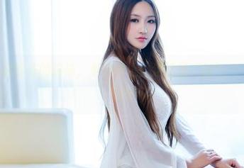 推女郎 – 赵惟依的棉袜，免费送上！这才是“袜”هم快乐的姿势吧