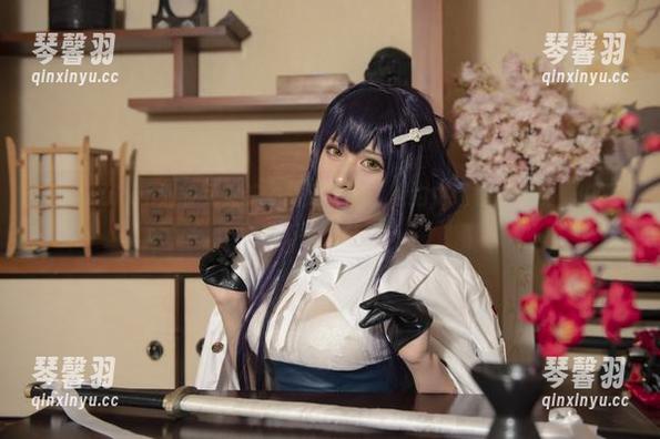 柘烟Zuken 柘烟Zuken双节兔女郎的高清套图,隐约中透着点俏皮,但又说不清为什么!