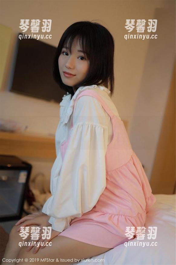 模范学院-Jennanni_Jen 模范学院 - 被Jennanni_Jen的定制圣诞作品圈粉,话说她到底是怎么想到的?