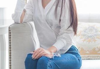 爱蜜社 – 方子萱的旗袍，图片里竟把无圣光逼得无处可逃。
