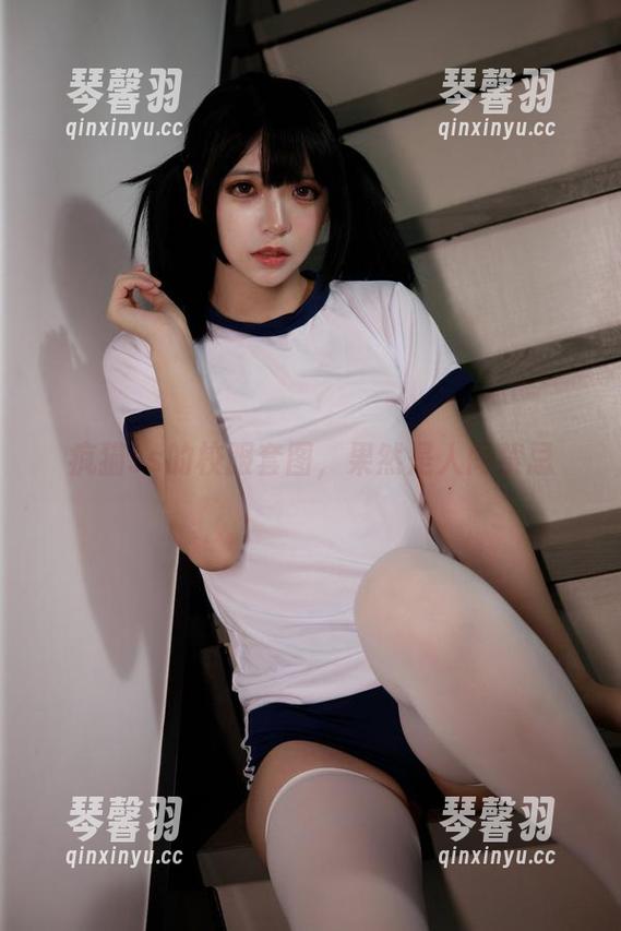 疯猫ss 疯猫ss的校服套图,果然是人间禁忌