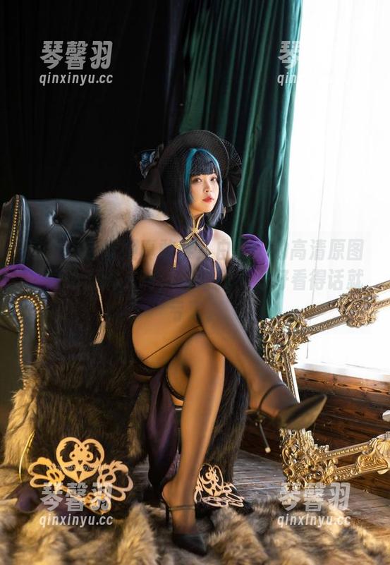 白烨烨 这个夜色妖姬真敢穿!白烨烨的高清原图,隐喻满满,啊,看来我不好好看得话就亏了。
