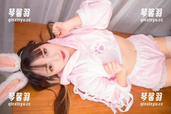 神乐坂真冬 嘿!别光看,神乐坂真冬的毛衣高清下载任你挑选!