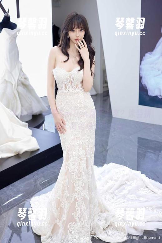 秀人网-娜露Selena 秀人网 - 娜露Selena最新分享?泳装拼的不是肉,而是勇气与自信!