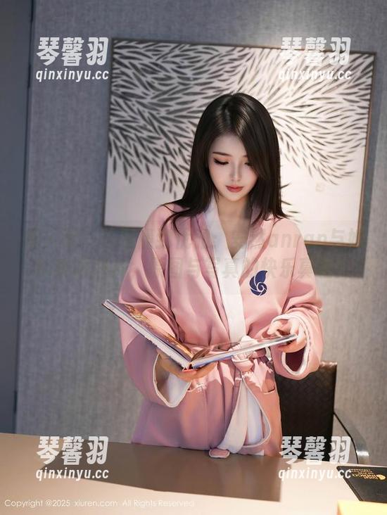 秀人网 - 从懵懂到优雅：安然anran与她的泰国照片，原图与写真的快乐真相！