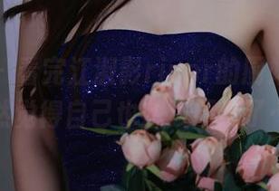 秀人网 – 看完江淑影river的厨娘写真，突然觉得自己也想进厨房了……