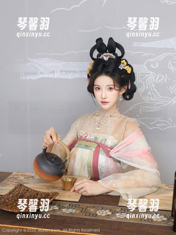 秀人网-金幼汐Vivian 秀人网 - 她在海边,金幼汐Vivian的图包还真有窍门