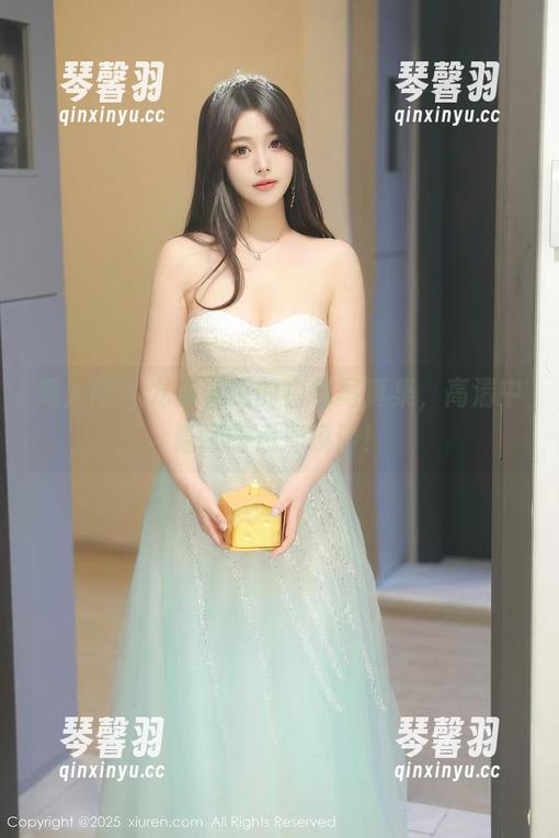 秀人网-龙泽美曦 秀人网 - 龙泽美曦的白色写真集,高清中隐藏着点滴琐碎!