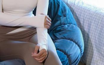 绮梦摄影 – 莹莹的双人私拍作品，谁说只能一个人独舞？