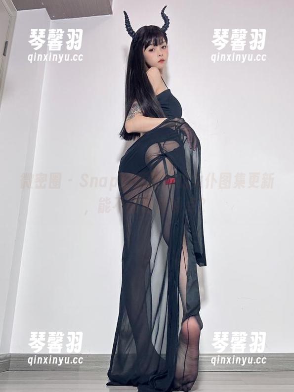 聂傲娇 微密圈 - Snap!聂傲娇的女仆图集更新,能不能再傲娇点?