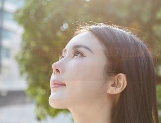 蜜桃社 – 在杏子的豹纹写真里，大家都成了自然观察家，这次是谁被吸引得不能自拔？