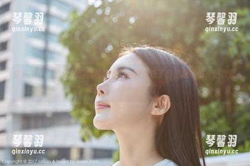 蜜桃社 - 在杏子的豹纹写真里，大家都成了自然观察家，这次是谁被吸引得不能自拔？