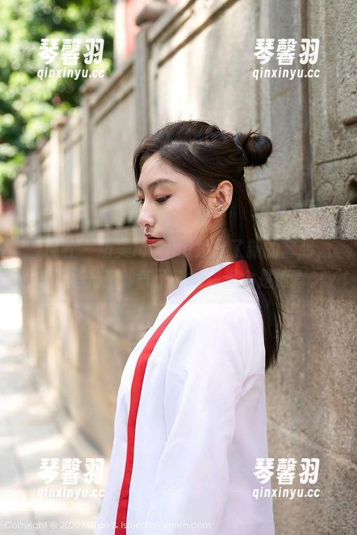 蜜桃社 - 萌美Moemi换上了新的套装，连无圣光都帅气了，图集里全是惊喜。