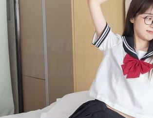 袜啵啵 – 小甜豆的私房系列，深蓝丝支配视线的那股魅力